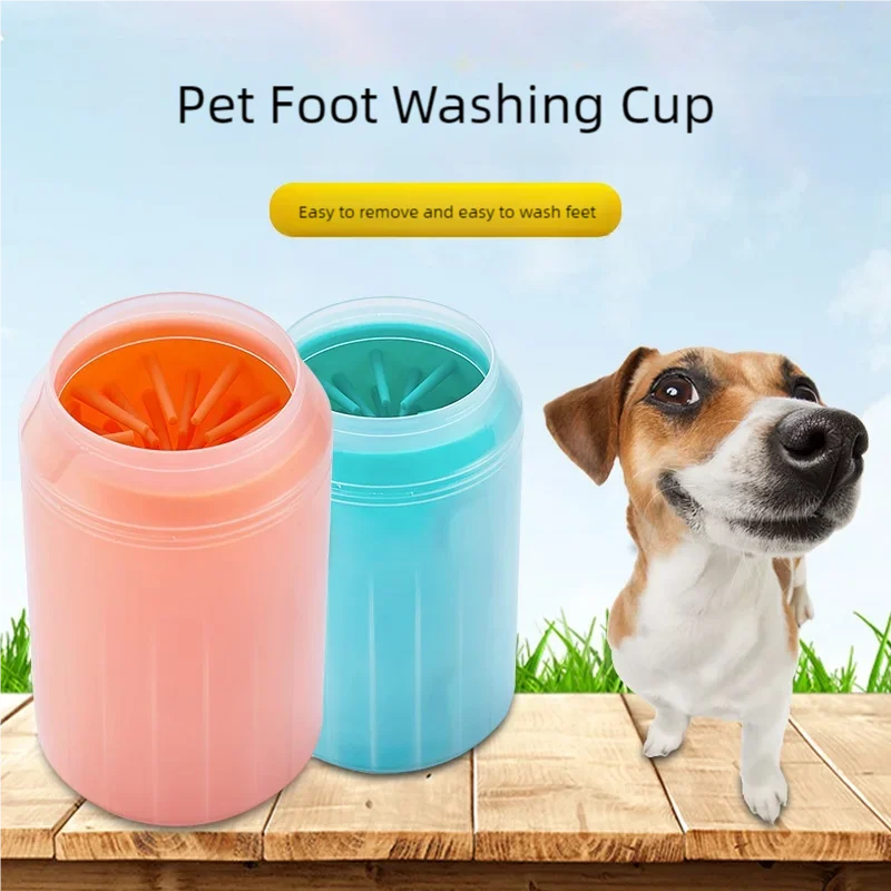 Portable paw cleaning cup by Fenwick & Fur