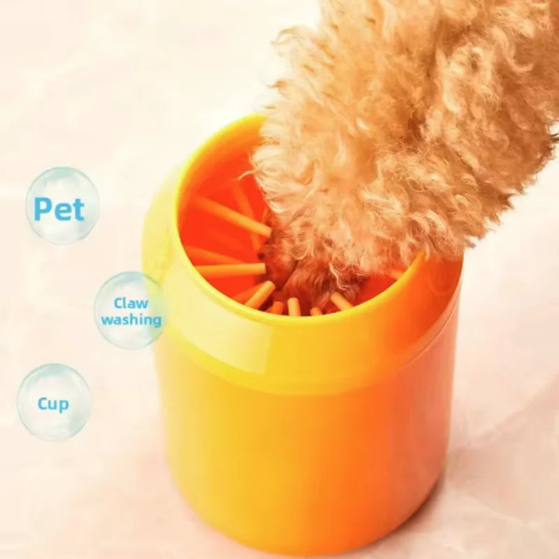 Paw cleaning cup separated for rinsing